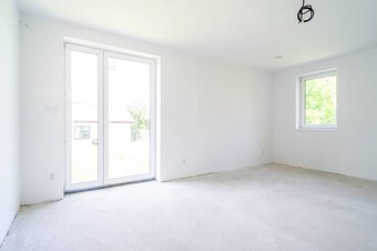 NOVOSTAVBA S VEĽKORYSÝM POZEMKOM PRI KOŠICIACH, 950 m², VAJK - 8