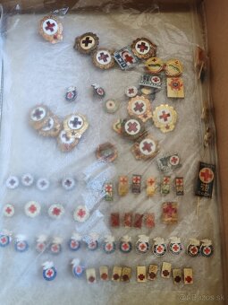 Odznaky rôzny motiv - 8