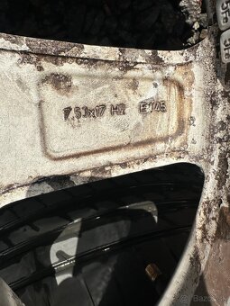Audi 225/50 r17 - 8