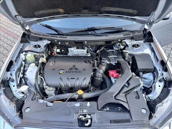 Mitsubishi Lancer 1.8 105kW 2010 85911km TAŽNÉ 1.majitel - 8