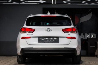 Hyundai i30 CW 1.6 CRDi Comfort DTC - 8