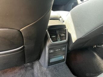ŠKODA OCTAVIA COMBI 2.0TDI 110kW - 8