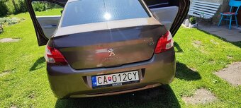 Peugeot 301 - 8