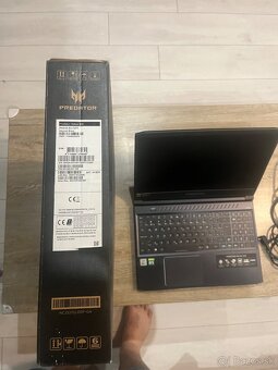 Notebook Acer Predator Helios 300 - 8
