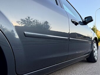 Ford Focus 1.6 benzín Ghia NOVÁ STK a EK - 8