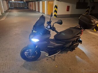 Aprilia sr gt 200 cierna - 8