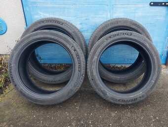 Tesla 3-letné originálne pneumatiky Michelin e Primacy 235. - 8