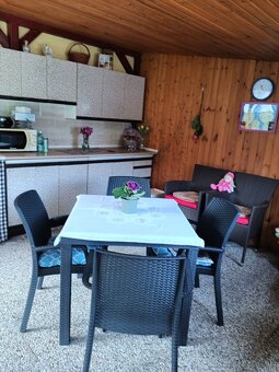 Ponúkam na predaj záhradnú chatku,zahradu - 8