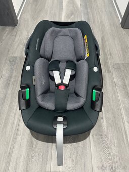Maxi Cosi Pebble 360 + Maxi Cosi FamilyFix 360 - 8