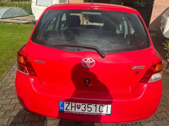 Toyota Yaris 1,0 benzín - 8