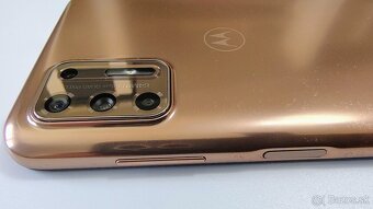 Motorola Moto G9 Plus - 8