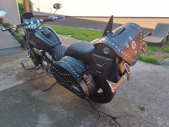 Honda VF 750 c magna - 8