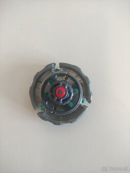 Beyblade - 8