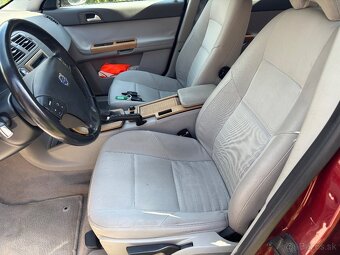 Predám VOLVO V 50 1.6 D - 8