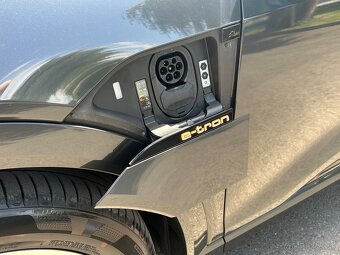 Audi E-Tron 50 Quattro 2022 MATRIX Kessy Kamera LED Ambient - 8