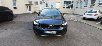 Volvo XC40 B4 Momentum Pro AWD A/T - 8