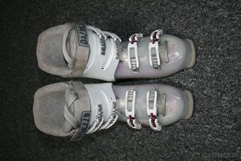 dievcenské lyže Dynamic elve 130 cm , lyžiarky - 8