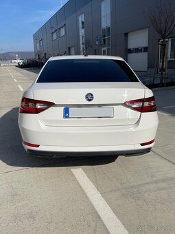 Škoda Superb 1.6 TDI DSG Active - 8