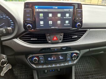 Hyundai i30 1,6 CRDi 85kw 2020, SK auto - 8
