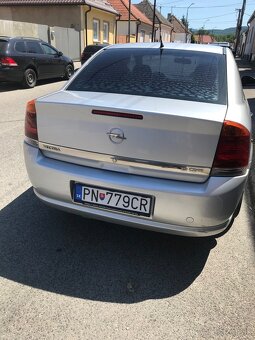 Opel Vectra - 8