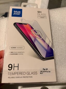 Ochranné sklo Apple Iphone 17Pro,17, 16Pro a 13 - 8