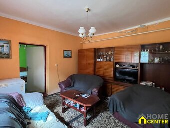 NA PREDAJ starší rodinný dom v tichej oblasti Komárna - 8