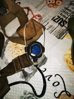 predám vymením vojenskú vysielačku - 8