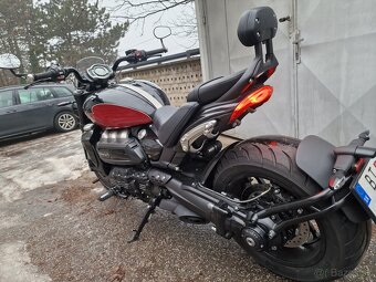 Triumph rocket 3 storm GT - 8