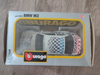 BMW M3 Bburago 1:24 - 8