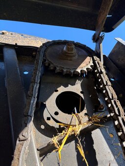 Lis na guľaté / okrúhle balíky Vicon Rv 1901 - 8