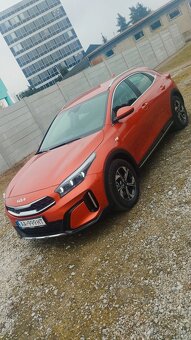 2025 KIA XCEED 1,5 T-Gdi, 103kW, najazdené 3200km - 8