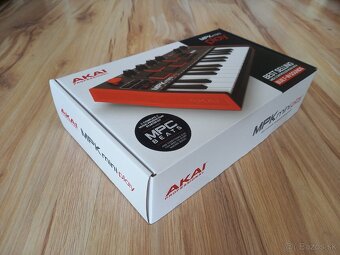 Akai MPK Mini PLAY MK3 MIDI keyboard - 8