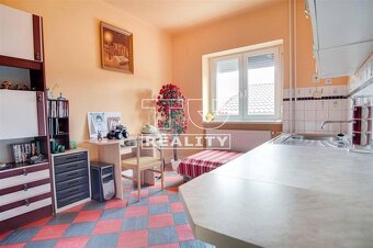 Na predaj 6-izbový rodinný dom s garážou, Podunajské... - 8