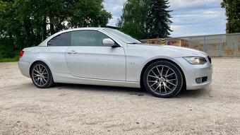 BMW E93 325i 160kw Automat Cabrio 2010 - 8