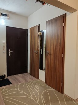 Na predaj 4 izbový byt Brezová pod Bradlom - 8