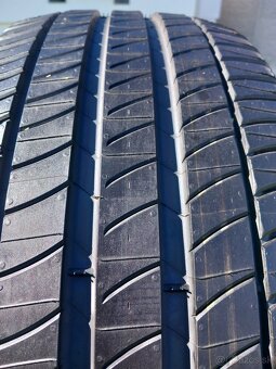 Dvojrozmer 275/40 r19 a 245/45 r19 michelin - 8