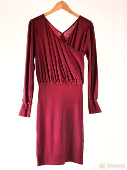Elegantné merino šaty vo farbe bordó - 8