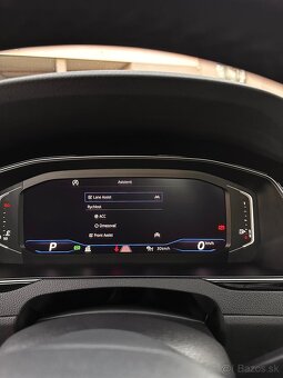 Volkswagen Pasat B8 - 8