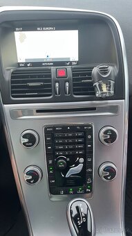 Volvo xc60 2,4 d - 8
