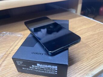 Samsung Galaxy S22 128GB - 8