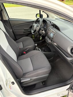 Toyota Yaris - 8