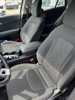 Sportage 1,6 T-GDi FWD 7DCT GOLD - 8