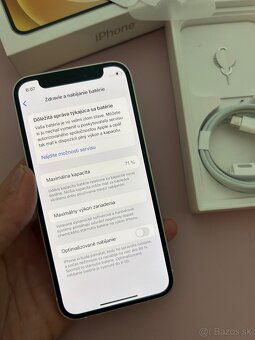 Predám iPhone 12 mini 128 GB biely - 8