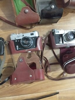 Predám tychto 10 fotoaparátu - 8