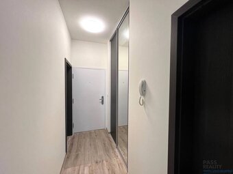 PREDAJ moderný, zariadený 2 izb. byt v lokalite BORY, H.Poni - 8