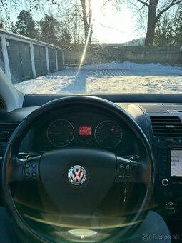 Predám Volkswagen Golf 5 - 8