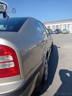 Škoda Octavia 1.9 TDI Elegance - 8