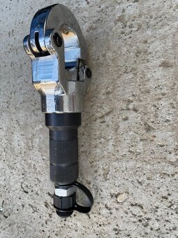 Predám HYDRAULICKÝ LIS NA PEX POTRUBIE - 8