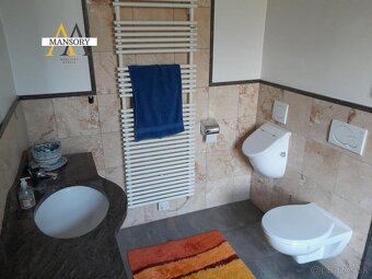 Na predaj väčší rodinný dom/chalupa na pozemku 2591 m2 v obc - 8