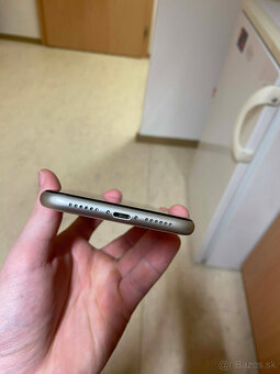 Iphone 11 128 GB Biely - 8